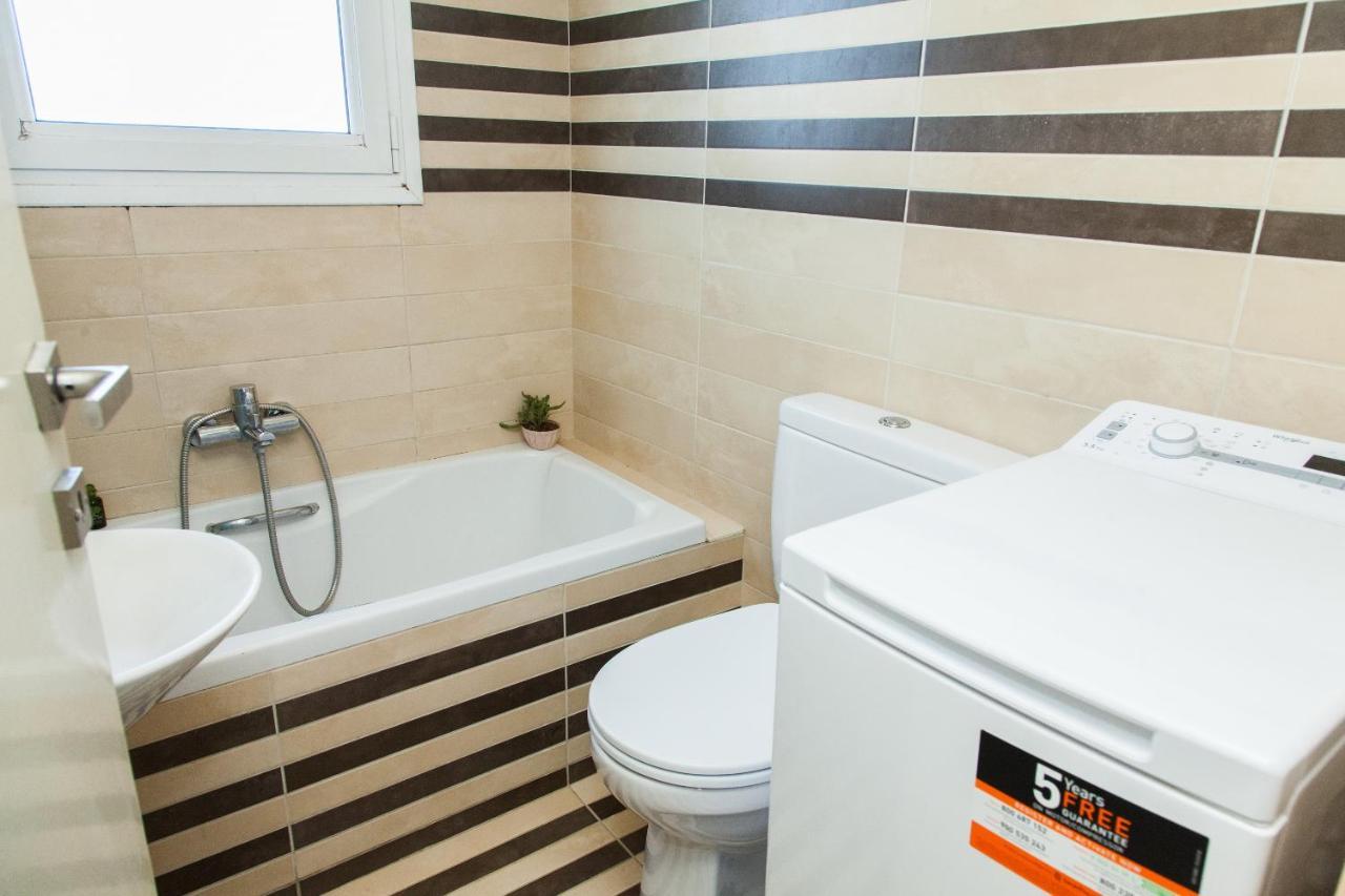 Bright Apt. With Lovely View In Lycabettus! Apartment Athena Bagian luar foto