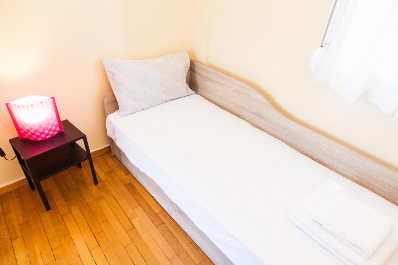 Bright Apt. With Lovely View In Lycabettus! Apartment Athena Bagian luar foto